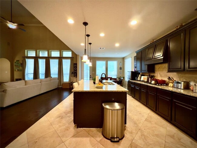 Building Photo - 10314 Hatcher Dr
