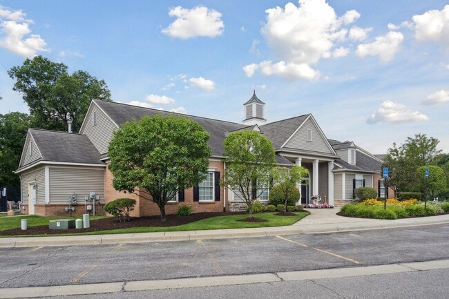 Building Photo - 1872 Cedar Valley Dr