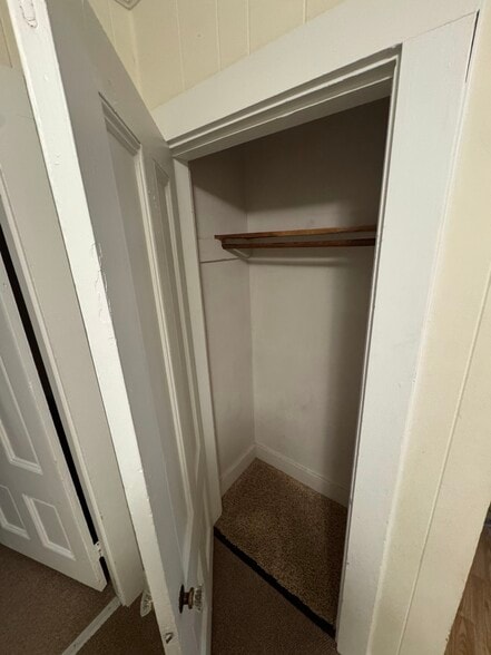 Building Photo - 48 Clinton Ave