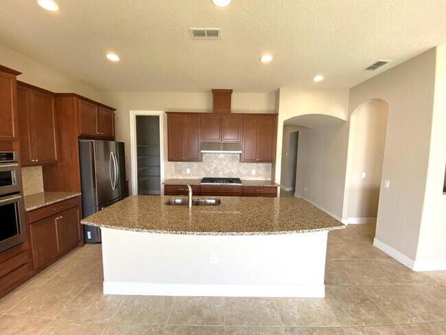 Building Photo - 11316 Lemon Lake Blvd