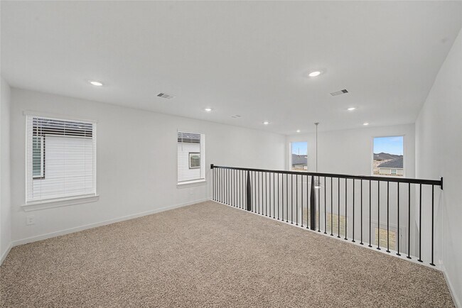 Building Photo - 4215 Camden Lakes St