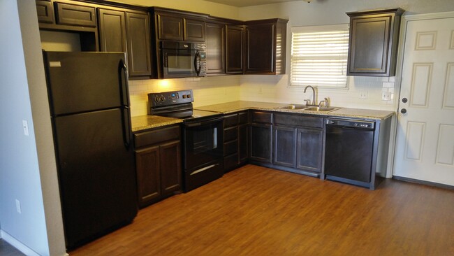 Kitchen / dining area. - 101 N 1st St