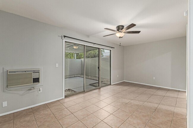 Building Photo - 13066 N 100th Dr