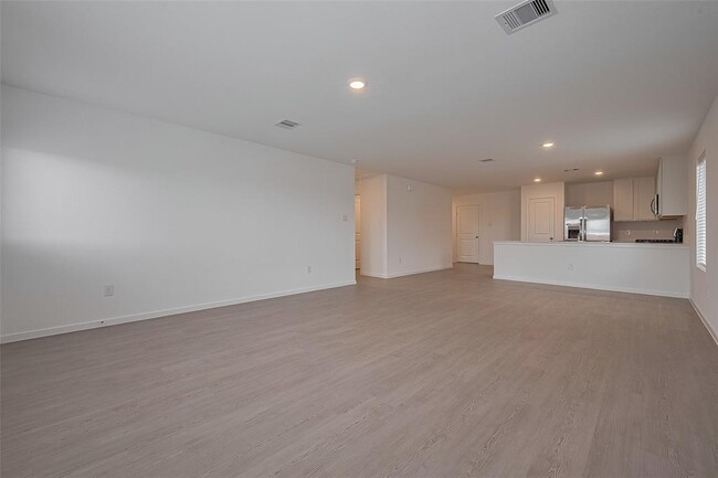 Building Photo - 433 Texas Pecan Dr