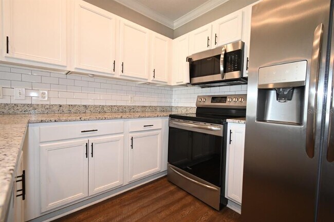 Building Photo - 3414 Broken Bow Dr