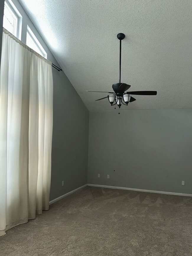Building Photo - THE TRIAD TOWNHOMES IN CARROLLWOOD