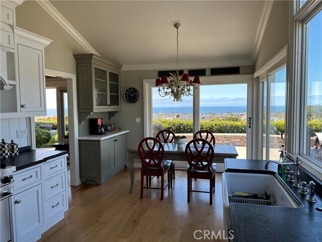 Building Photo - 3601 Sausalito Dr