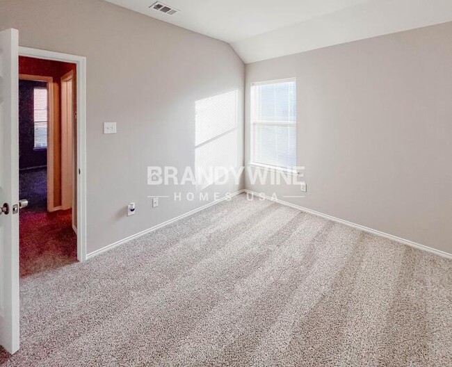 Building Photo - 806 Christine Dr