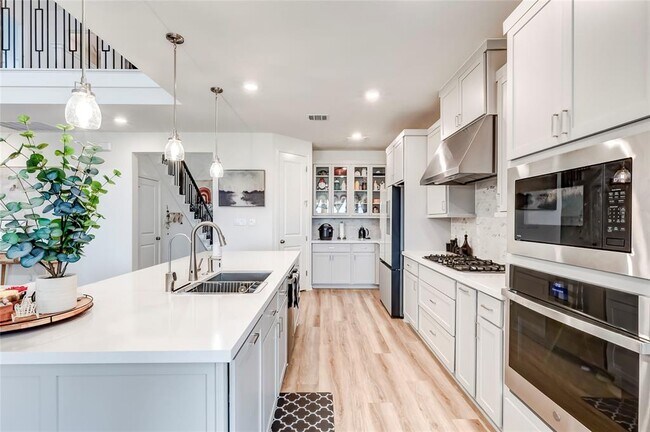 Building Photo - 713 Leeward Pass
