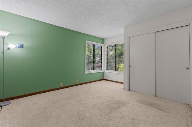 Building Photo - 890 Muirfield Ridge NE