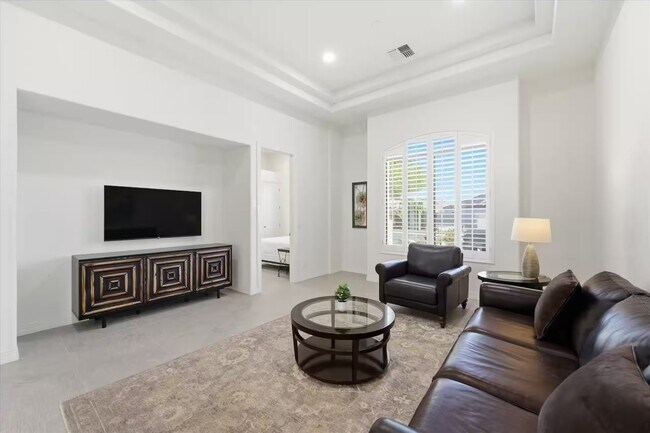 Building Photo - 6460 E Trailridge Cir
