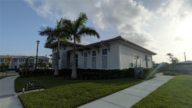 Building Photo - 16286 SW 292nd St