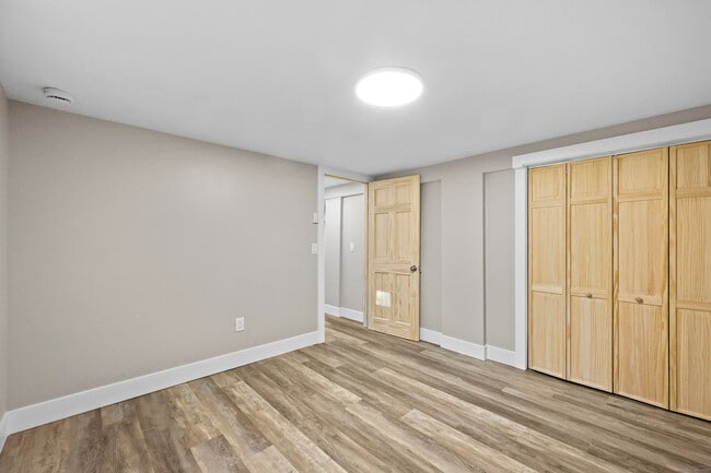 Building Photo - 58 Economy Dr