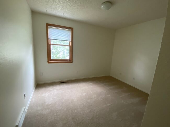 Building Photo - 2119 Spruce St