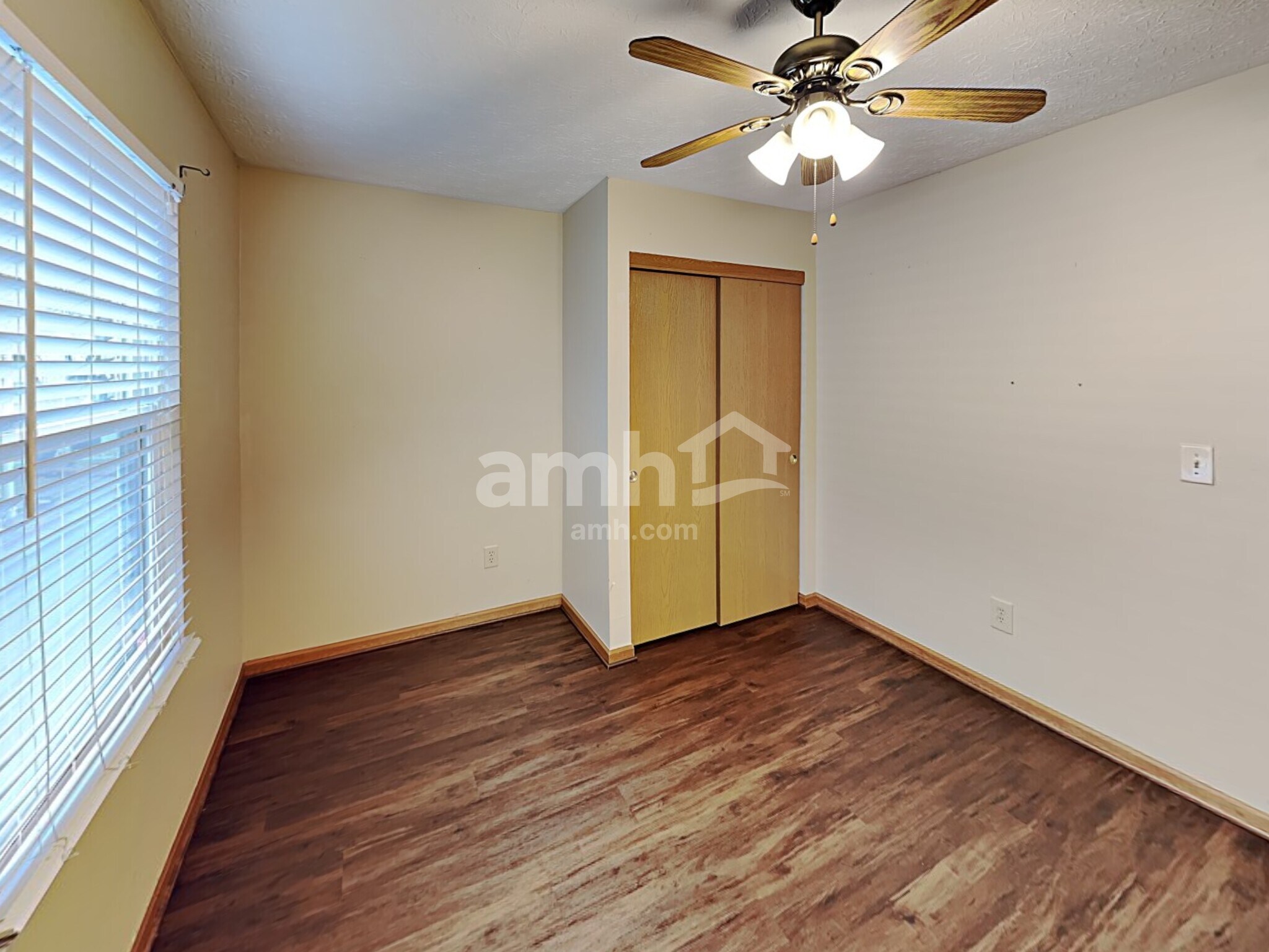 Building Photo - 1465 Pinestone Dr