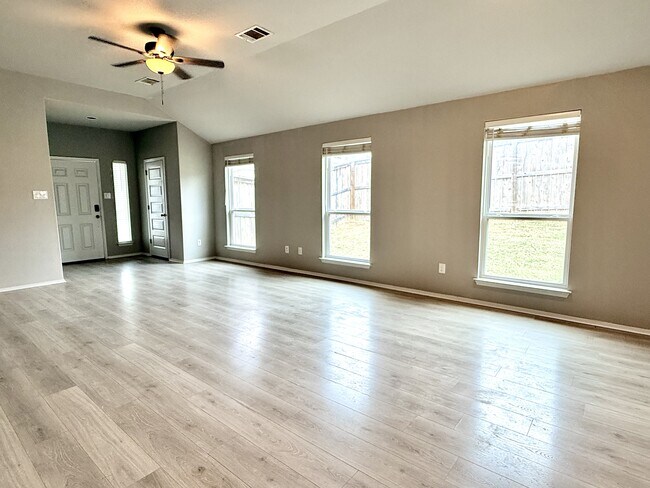 Building Photo - 5629 Corso Ct