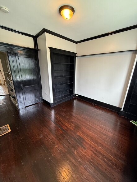 Building Photo - 120 Claremont Ave