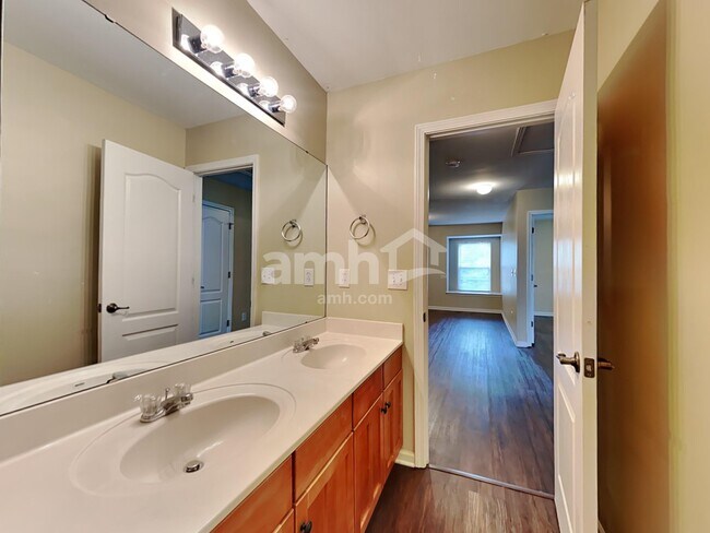 Building Photo - 711 Professor Dr