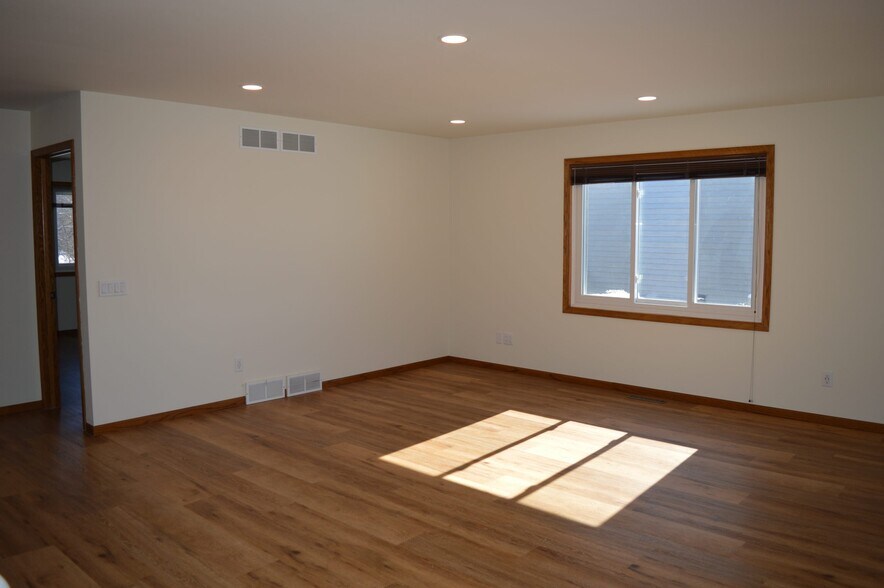 Building Photo - 2668 Mutchler Rd