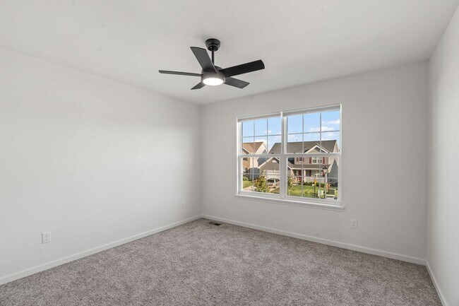 Building Photo - Charming 4-Bedroom Home in Prime St. Charl...