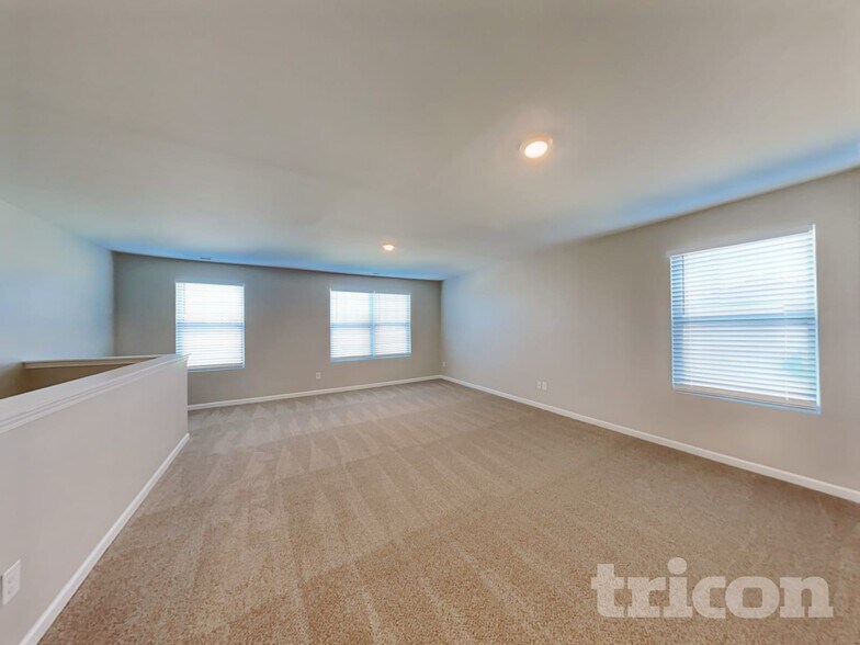 Building Photo - 201 William Dylan Dr