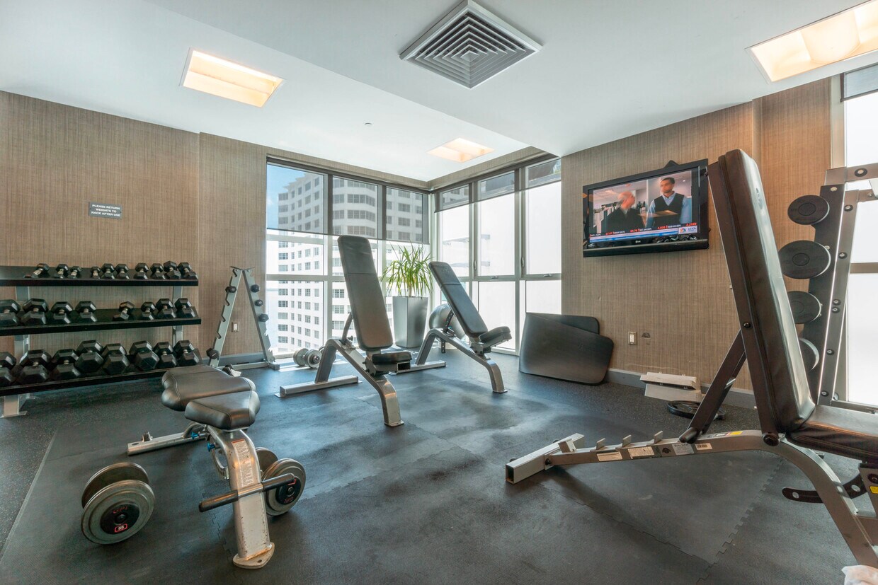 Building Photo - 951 Brickell Ave