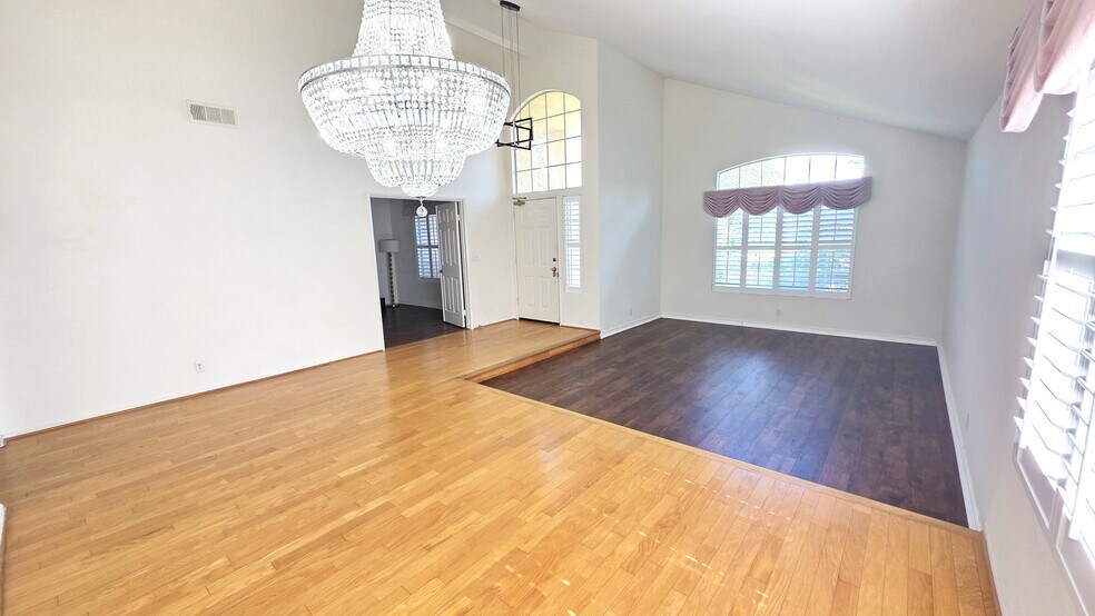 Building Photo - 1752 Bradcliff Way