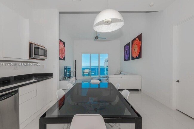 Building Photo - 2301 Collins Ave