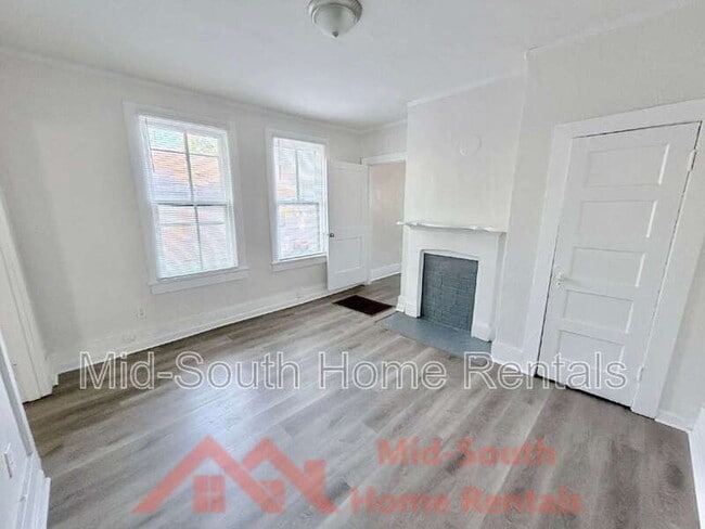 Building Photo - 331 W Dison Ave