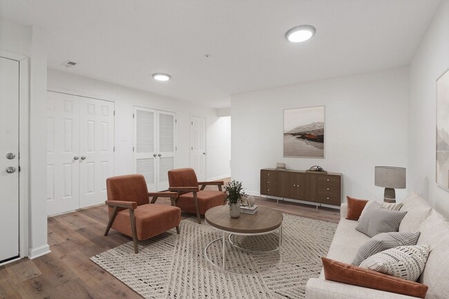 Building Photo - 7022 Dasher Farm Ct