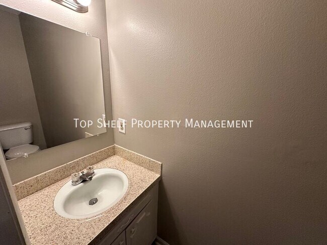 Building Photo - 6401 Lincoln Ave