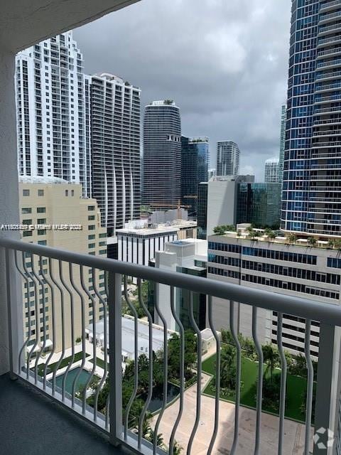 Building Photo - 1200 Brickell Bay Dr