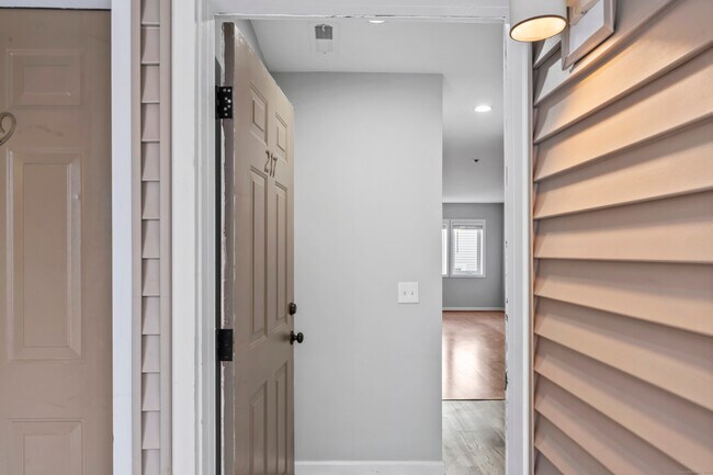 Building Photo - 2660 North Ave