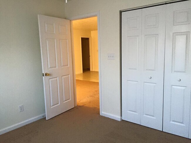 Building Photo - 1503 Colin Bradley Dr