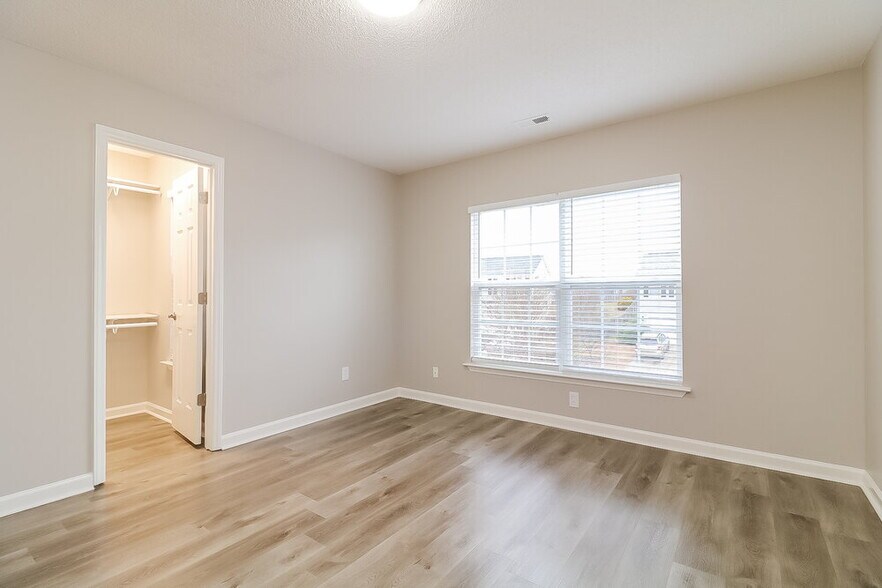 Building Photo - 3608 Serendipity Dr