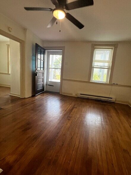 Living Room - 1 E Maple St