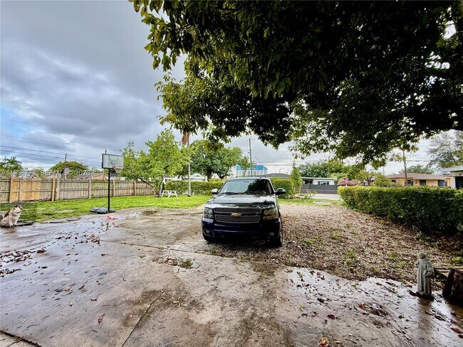 Building Photo - 597 NW 69th St