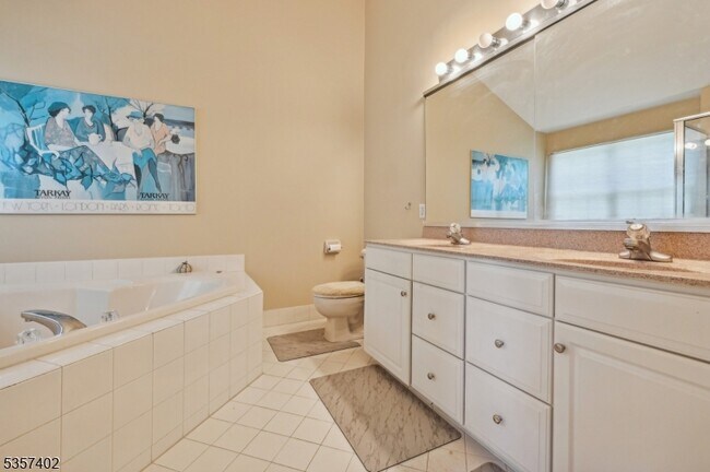Building Photo - 233 Patriot Hill Dr