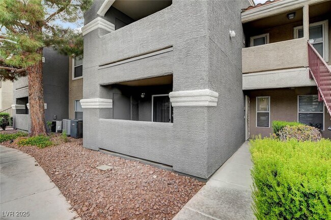 Building Photo - 5055 W Hacienda Ave