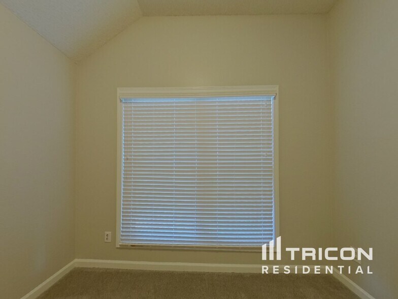 Building Photo - 3282 Newtons Crest Cir