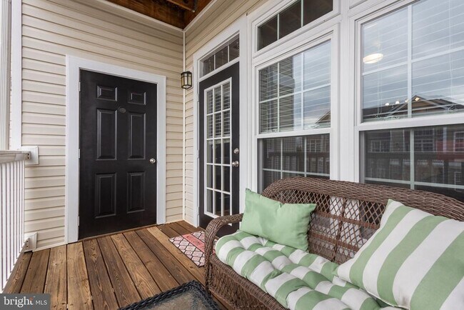 Building Photo - 508 Sunset View Terrace SE