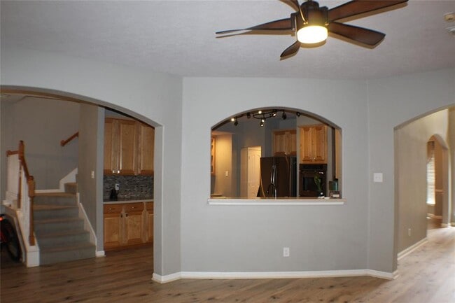 Building Photo - 1718 Heddon Falls Dr