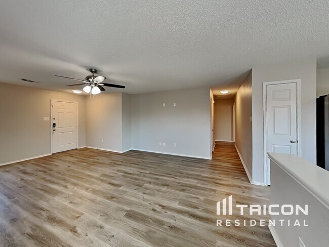 Building Photo - 6621 Swainson Trail