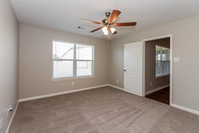 Building Photo - 7119 Glenridge