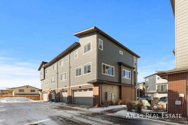 Building Photo - 7856 W 43rd Pl