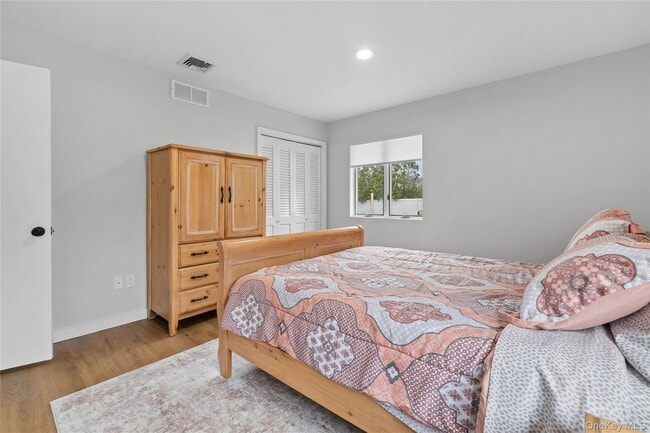 Building Photo - 3 Harbor Rd