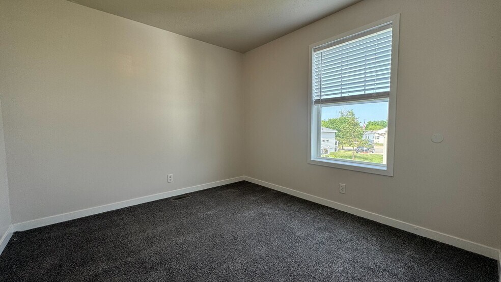 Building Photo - 2216 Osprey Pl NW
