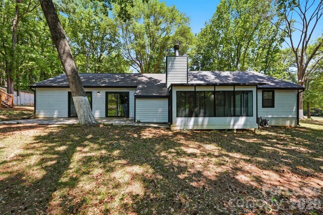 Building Photo - 6123 Unity Ln NW