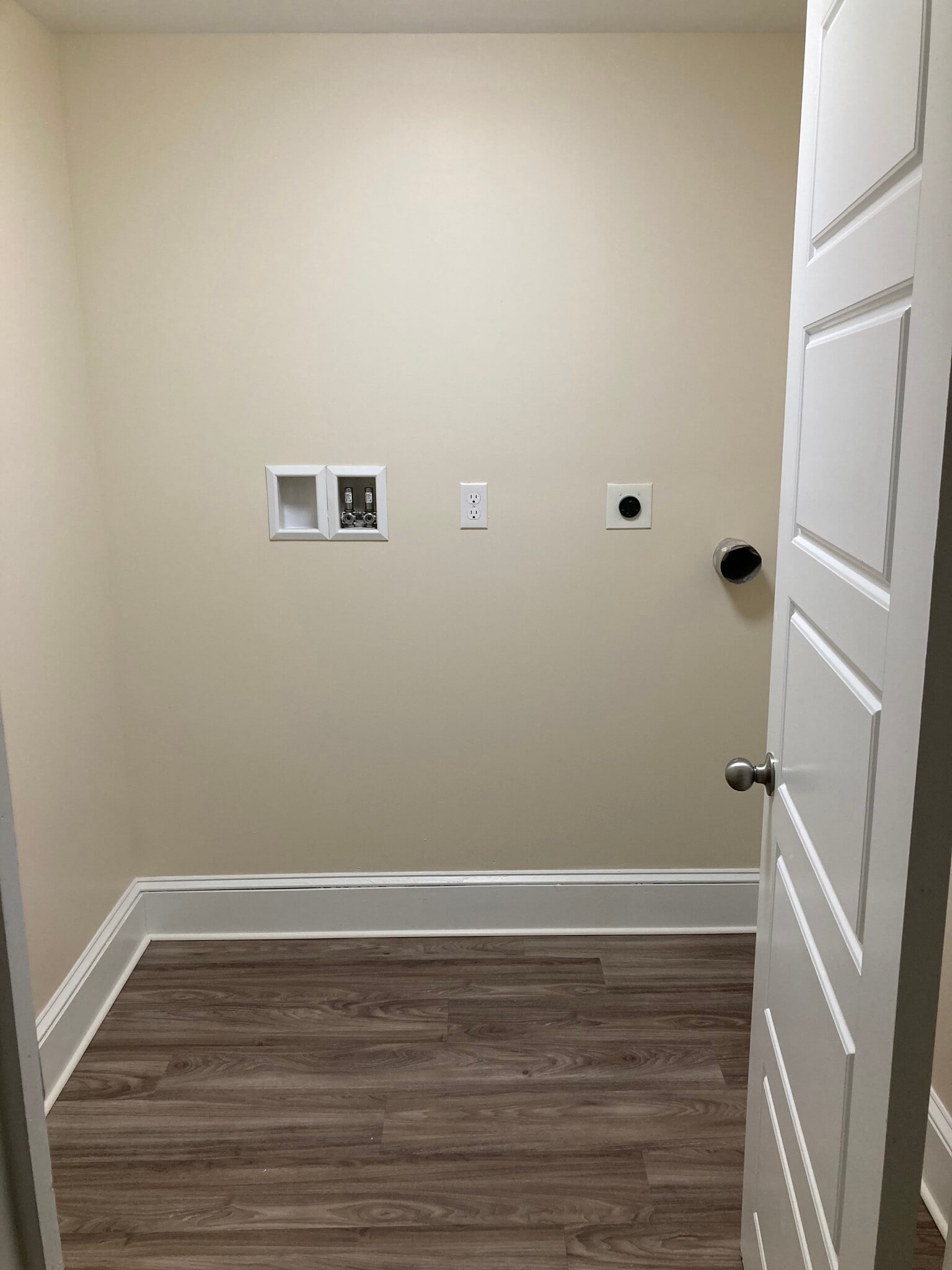 Building Photo - 83 Connecticut Blvd