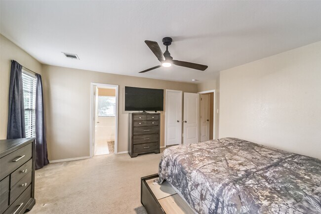 Building Photo - 3818 Brook Garden Ln